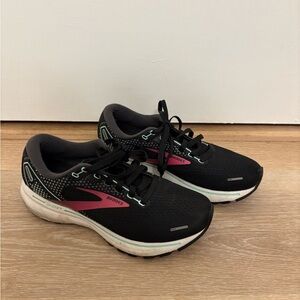 Brooks Ghost 14 Women's Black and Pink Running Shoes Sneakers